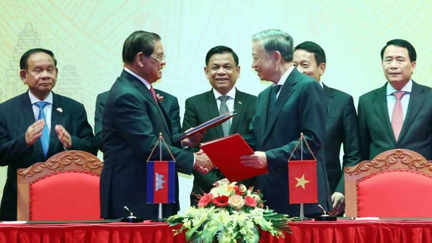 Vietnam, Cambodia sign security-defence cooperation plan for 2023